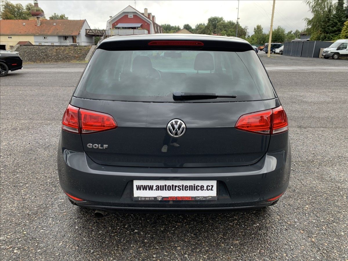 Volkswagen Golf, 1,2 TSI CUP-MÁLO KM-CEBIA - fotka 4