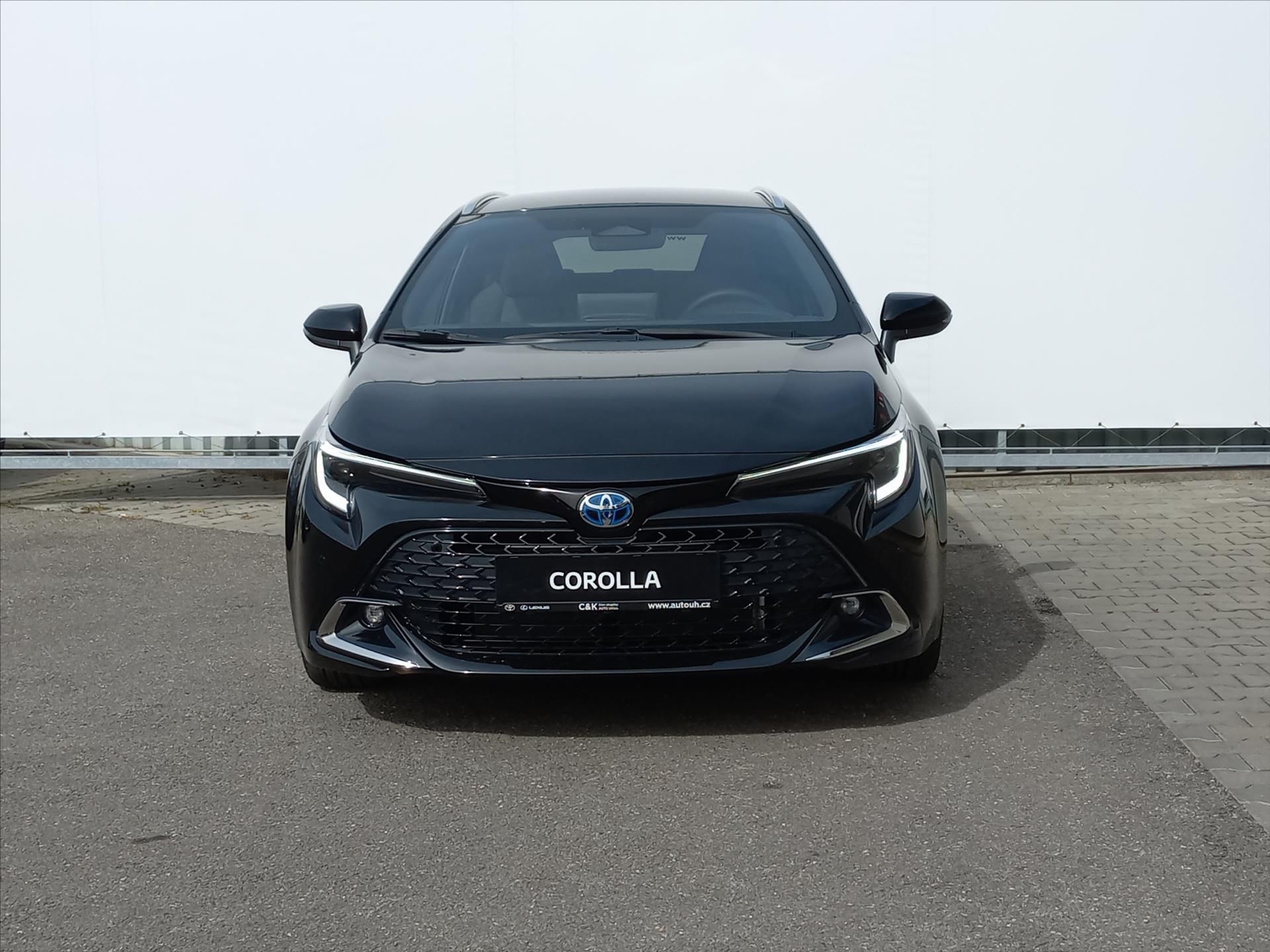 Toyota Corolla, 2,0 Hybrid e-CVT 178k  TS Styl - fotka 4