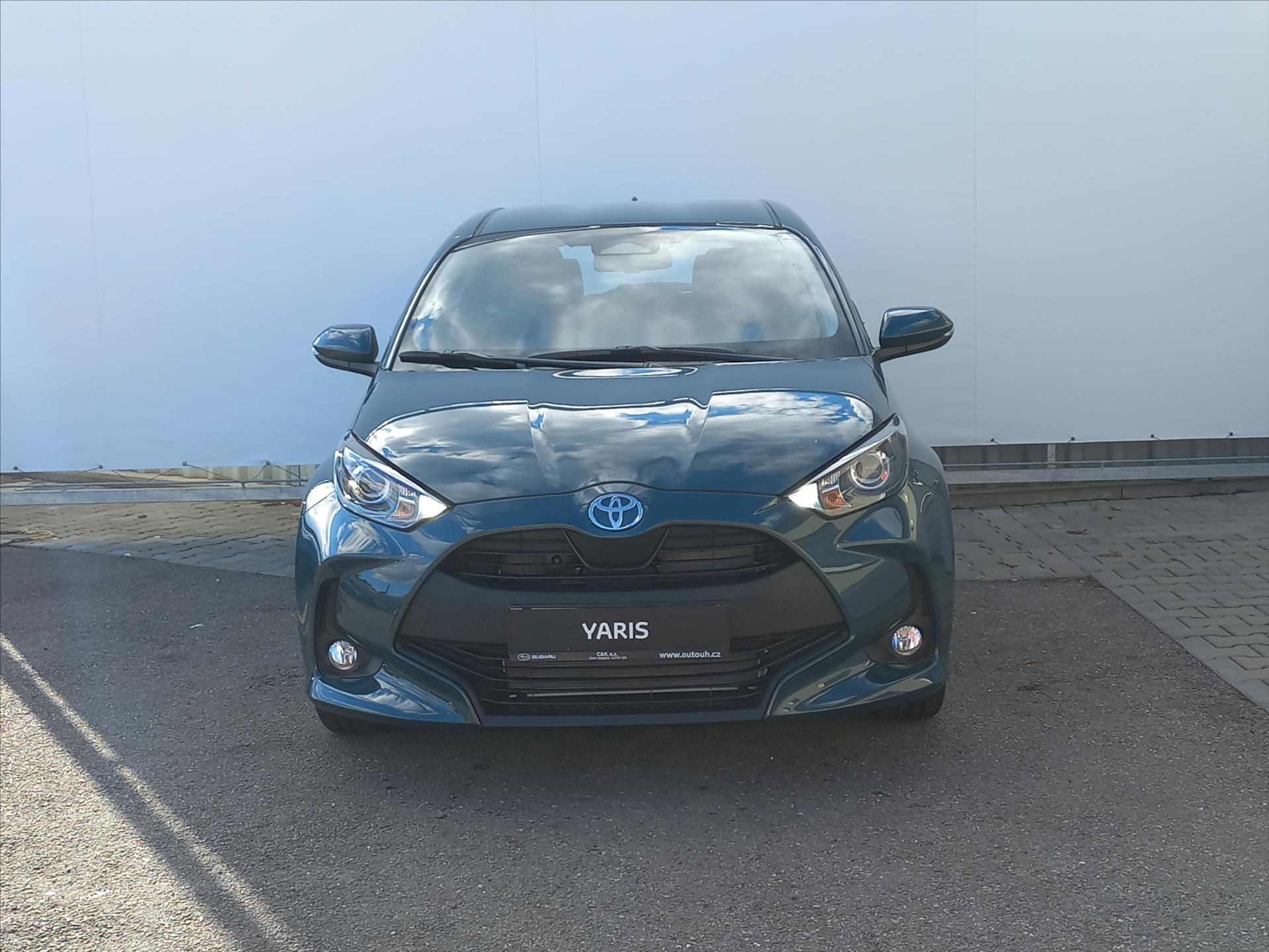 Toyota Yaris, 1,5 Hybrid e-CVT 116k  Comfort - fotka 4