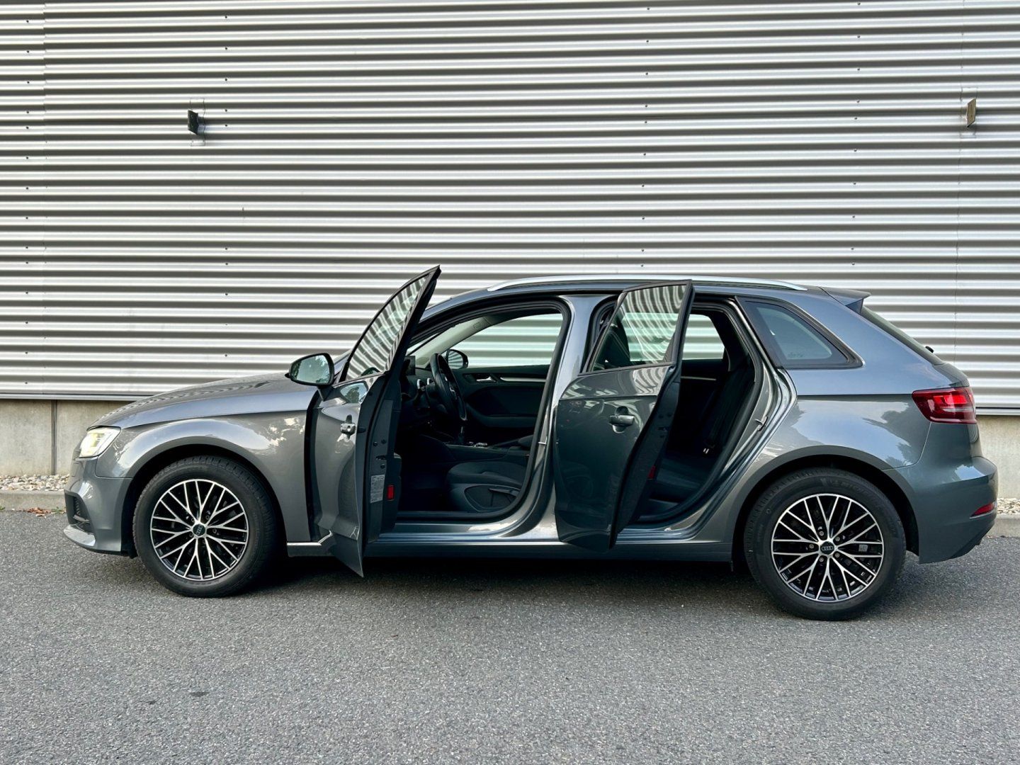 Audi A3, 30 TFSI 85 kW SPORTBACK - fotka 6