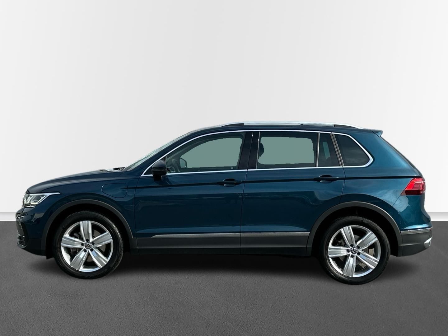 Volkswagen Tiguan, ELEGANCE 1,4 TSI PHEV 6DSG 180 - fotka 3