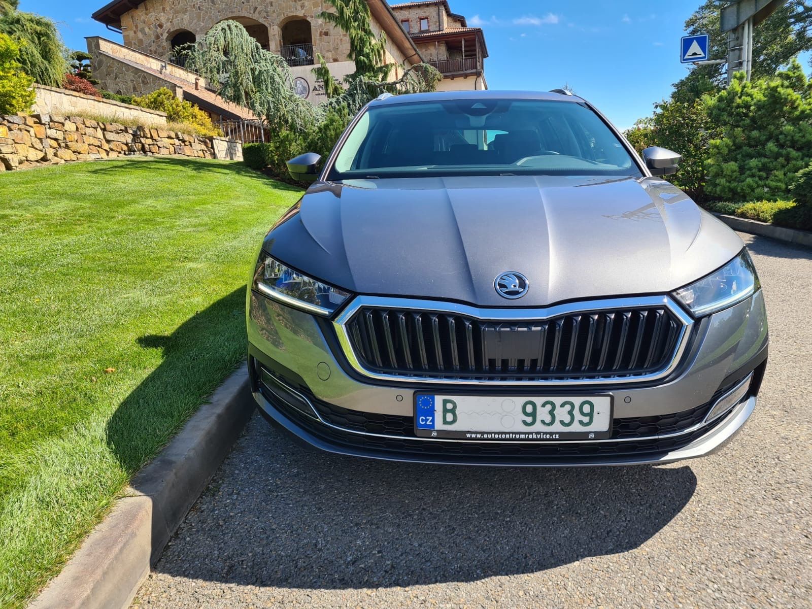 Škoda Octavia, 1.5 TGI G-TEC 96 kW CNG NAV - fotka 2