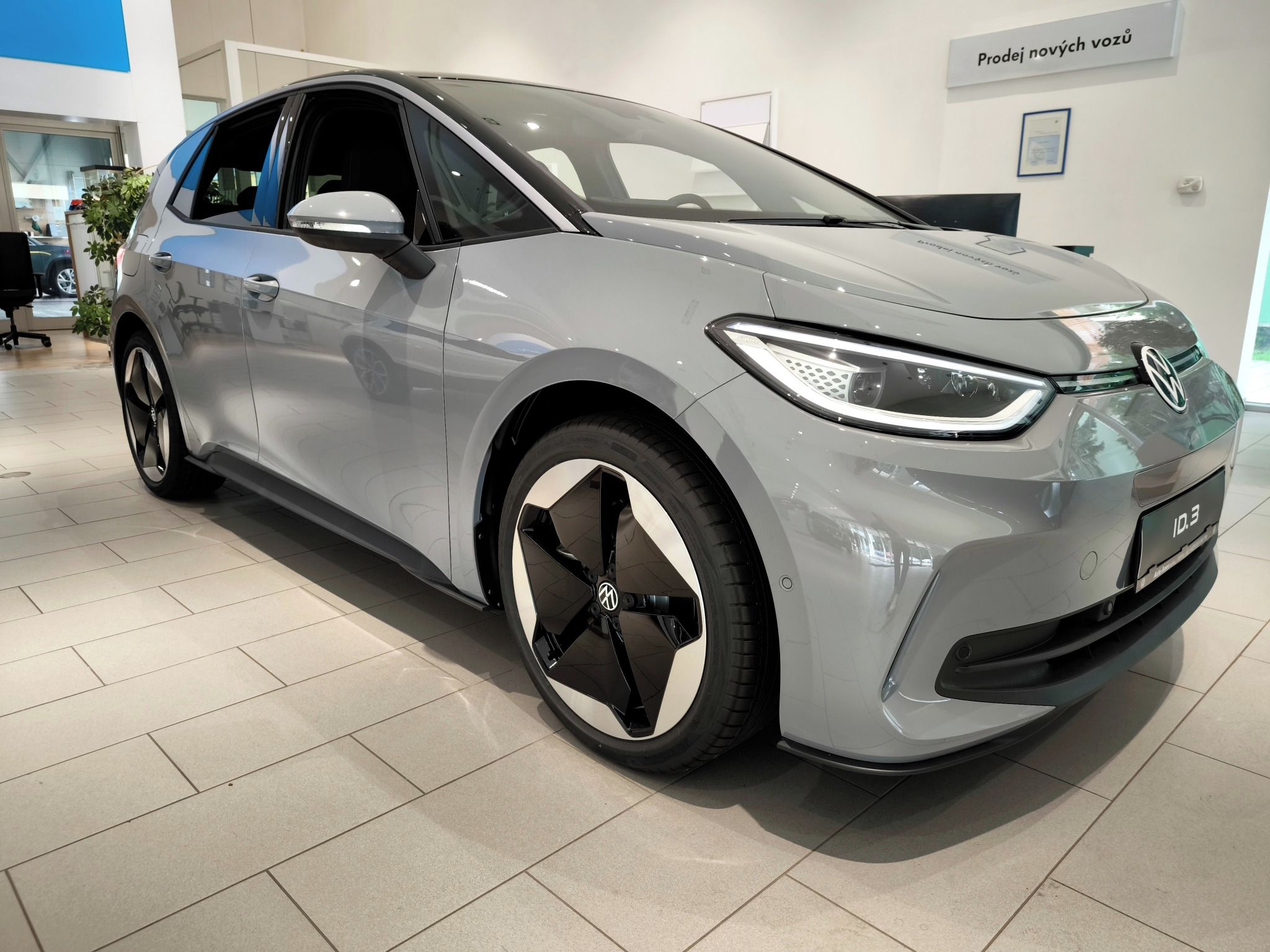 Volkswagen ID.3, ProS People,150 kW,77kWh 5míst - fotka 3