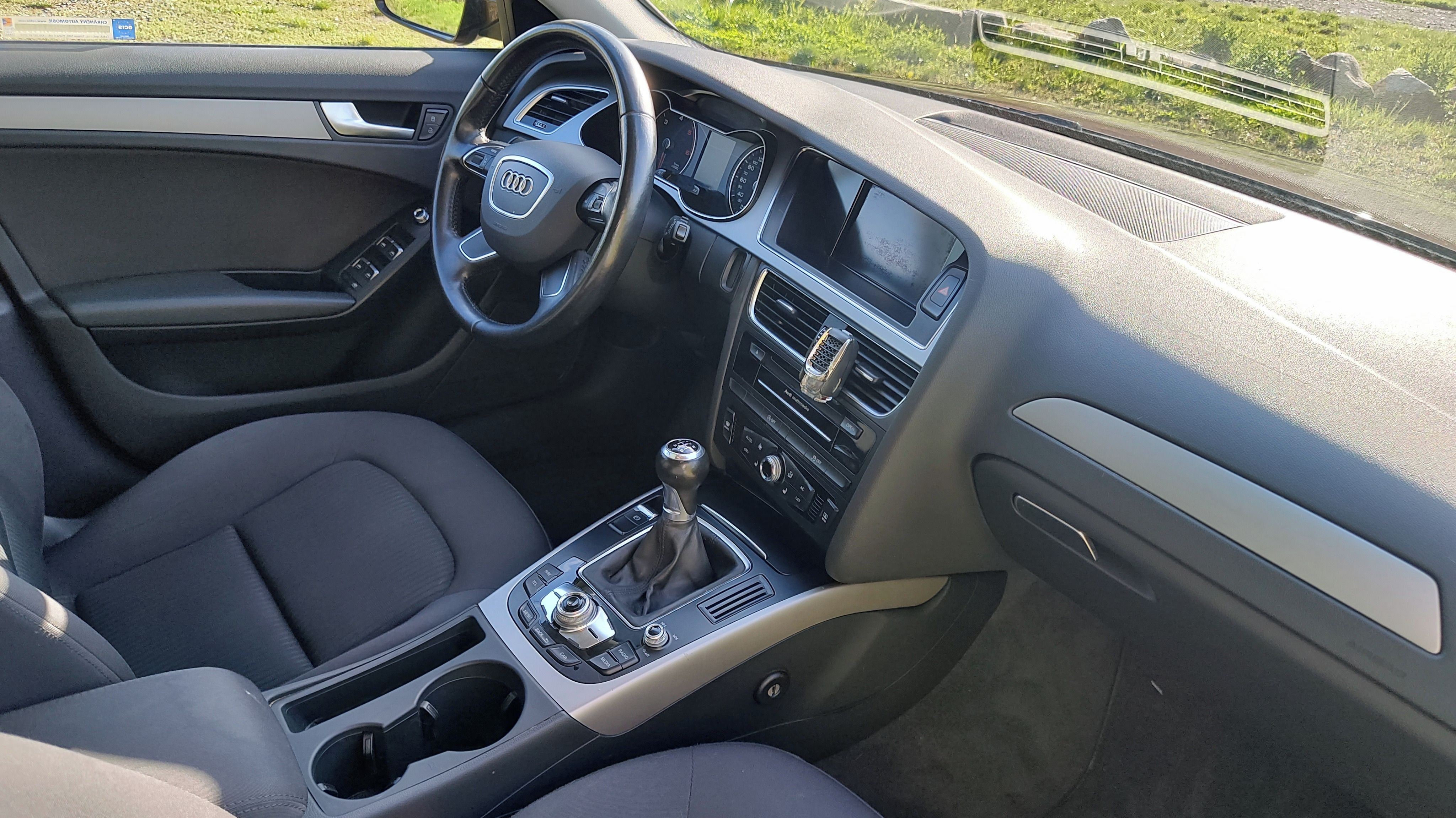 Audi A4, 2.0 TDI CZ původ - fotka 6