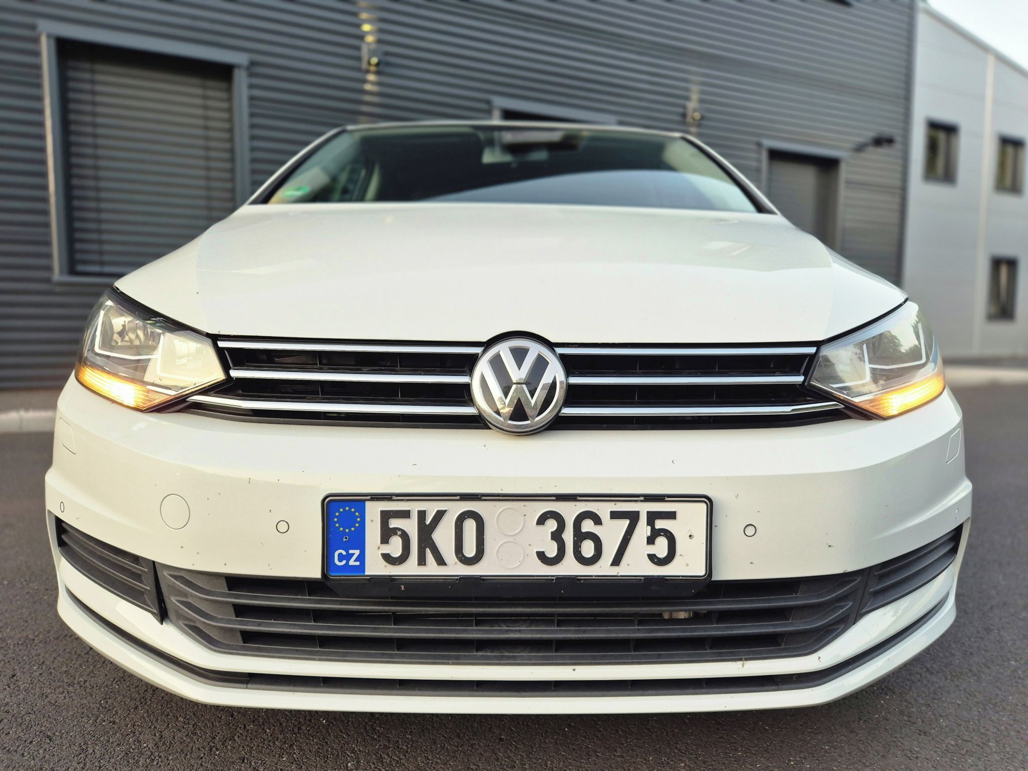 Volkswagen Touran, 2.0  TDI DSG automat - fotka 5