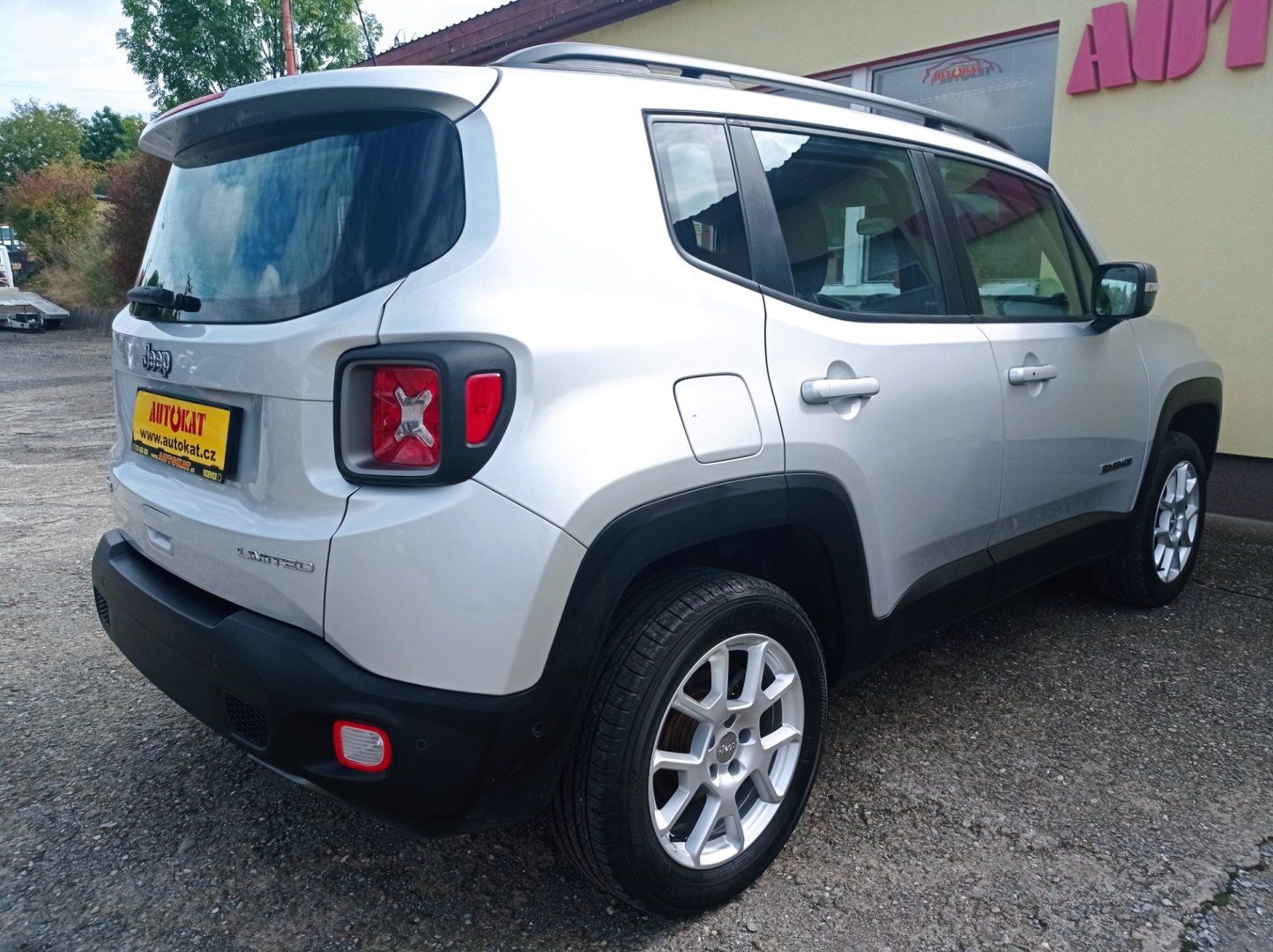 Jeep Renegade, 2.0 JTD-MJET 4x4/1Maj/DigKlima - fotka 3