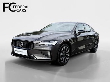 T8 AWD RECHARGE // PLUS DARK
