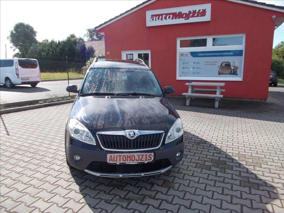 Škoda Roomster, 1,6 TDI SCOUT DIGIKLIMA NOVÉ R - fotka 2