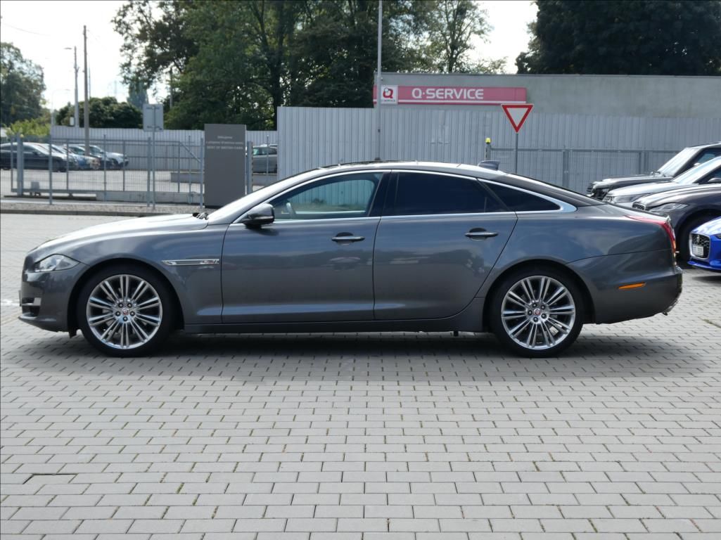 Jaguar XJ, 3,0 d 221kW Premium LUXURY,DPH - fotka 2