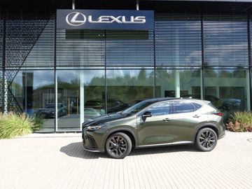 ZLEVNĚNO 450h+ Plug-in F Sport