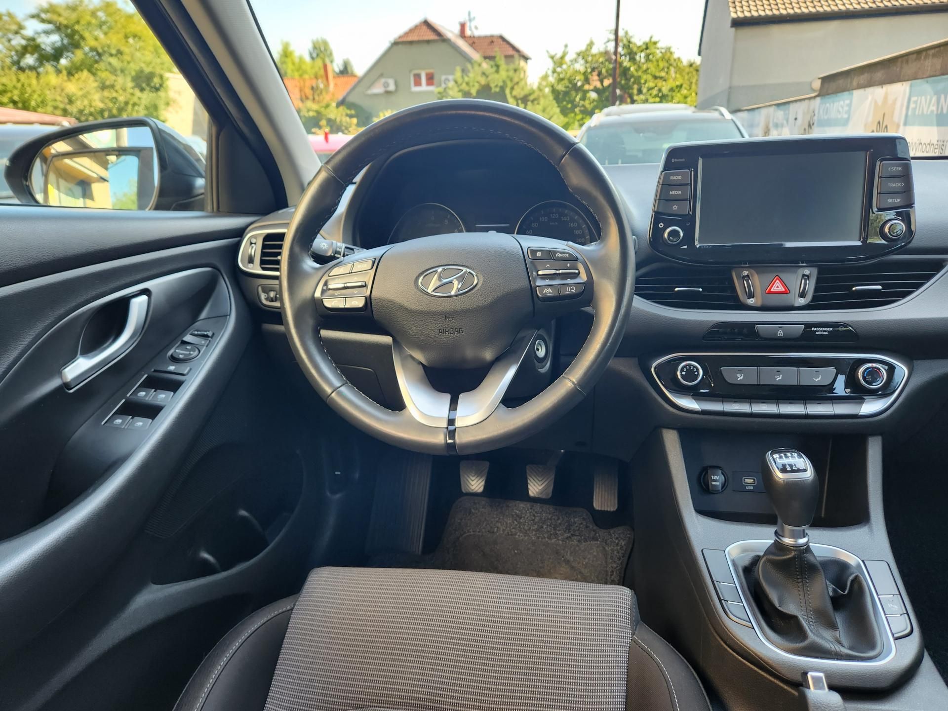 Hyundai i30, 1.0-DPH-KLIMA-ISOFIX - fotka 2