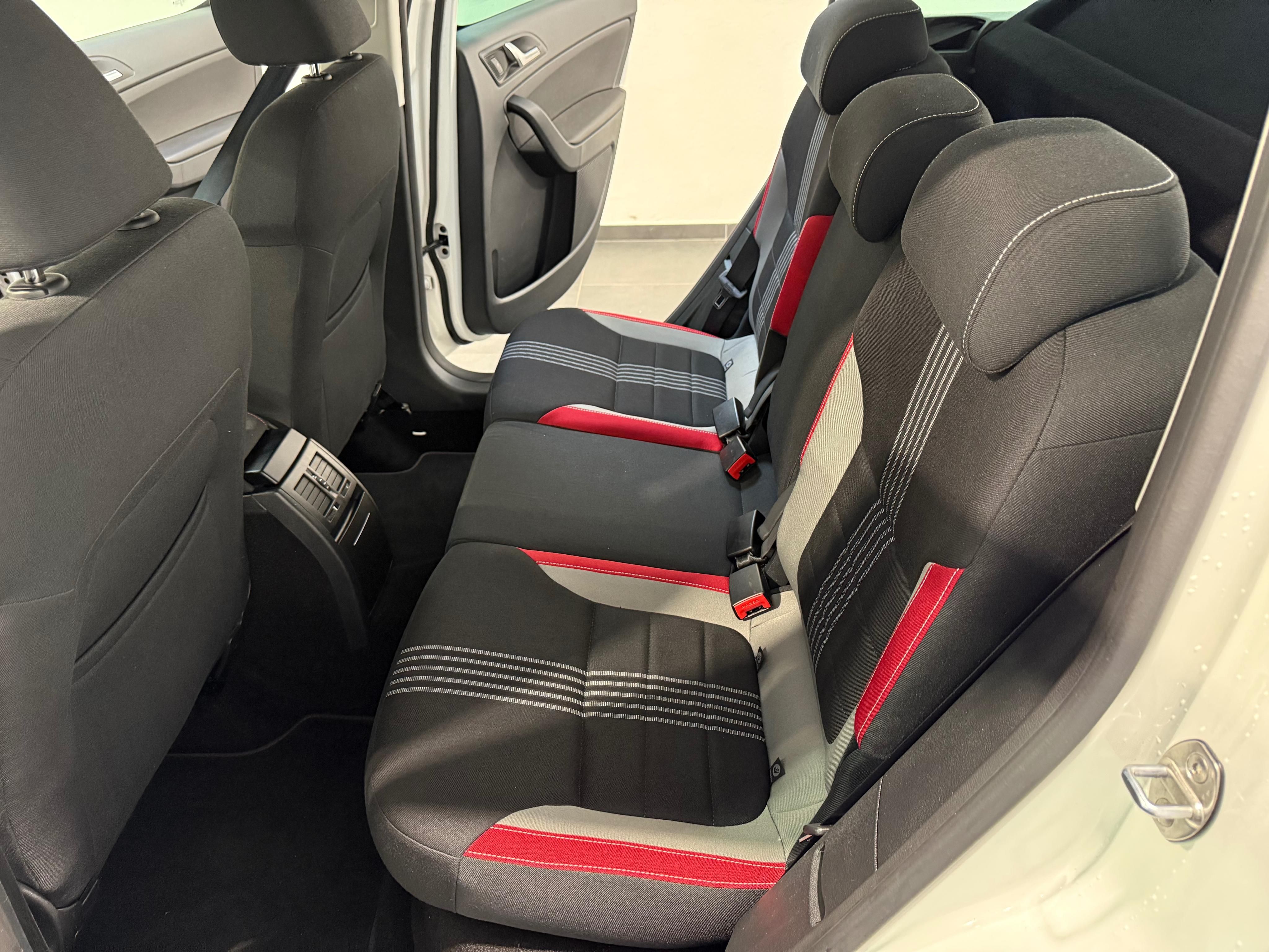 Škoda Yeti, 1.2 TSI 77 kW Monte Carlo - fotka 5