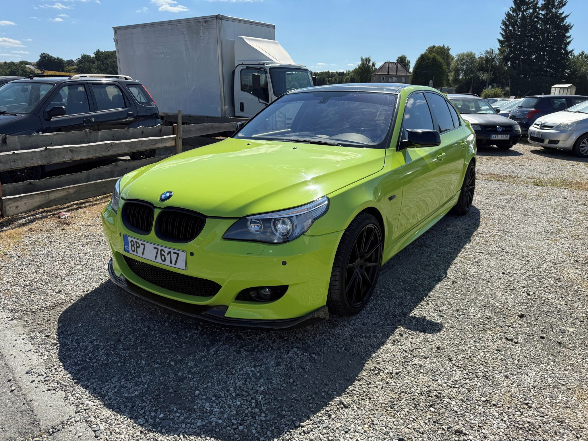 BMW Řada 5, 550i 270 KW Velmi pěkné