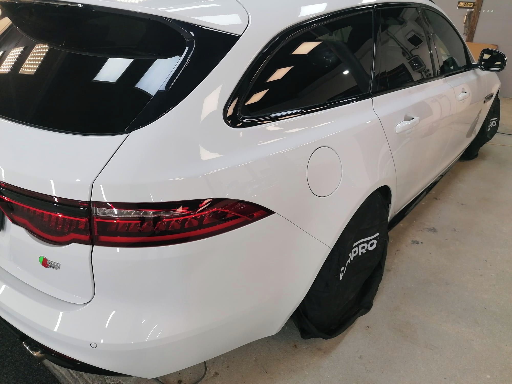 Jaguar XF, Jaguar XFS 30d sportbrake - fotka 5
