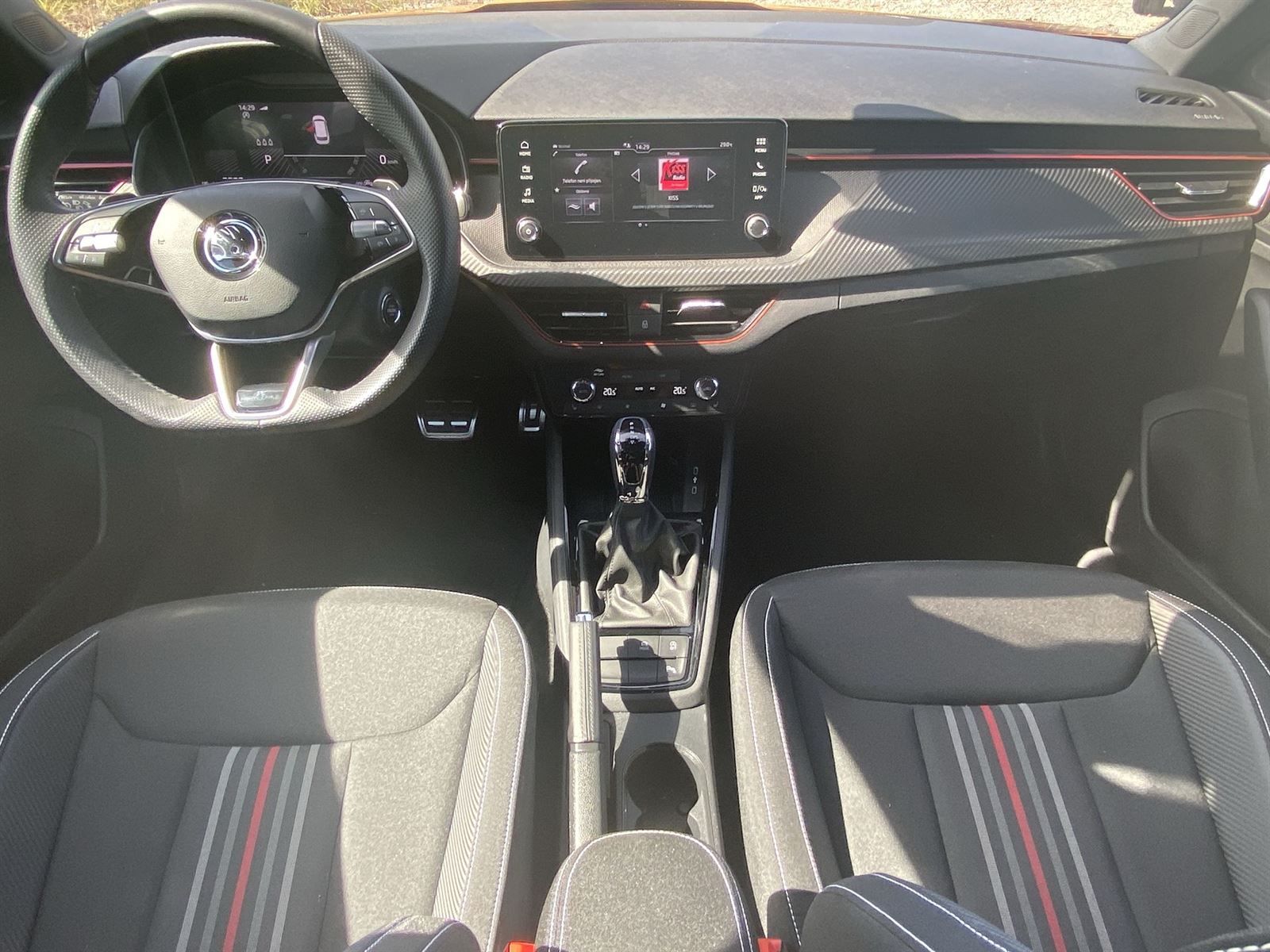 Škoda Kamiq, 1.0 TSI DSG Monte Carlo - fotka 5