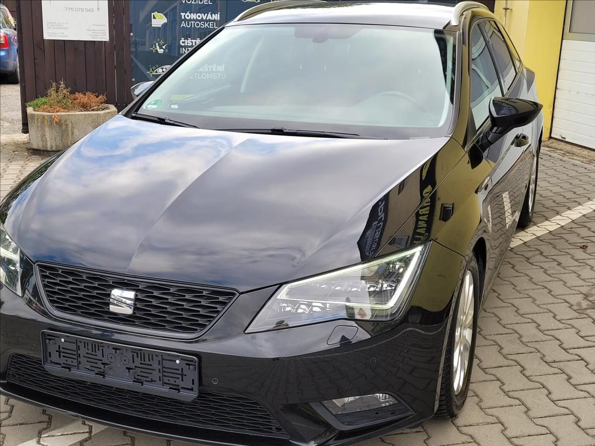 Seat Leon, 2,0 TDI Style *SERV.KNÍŽKA* - fotka 3