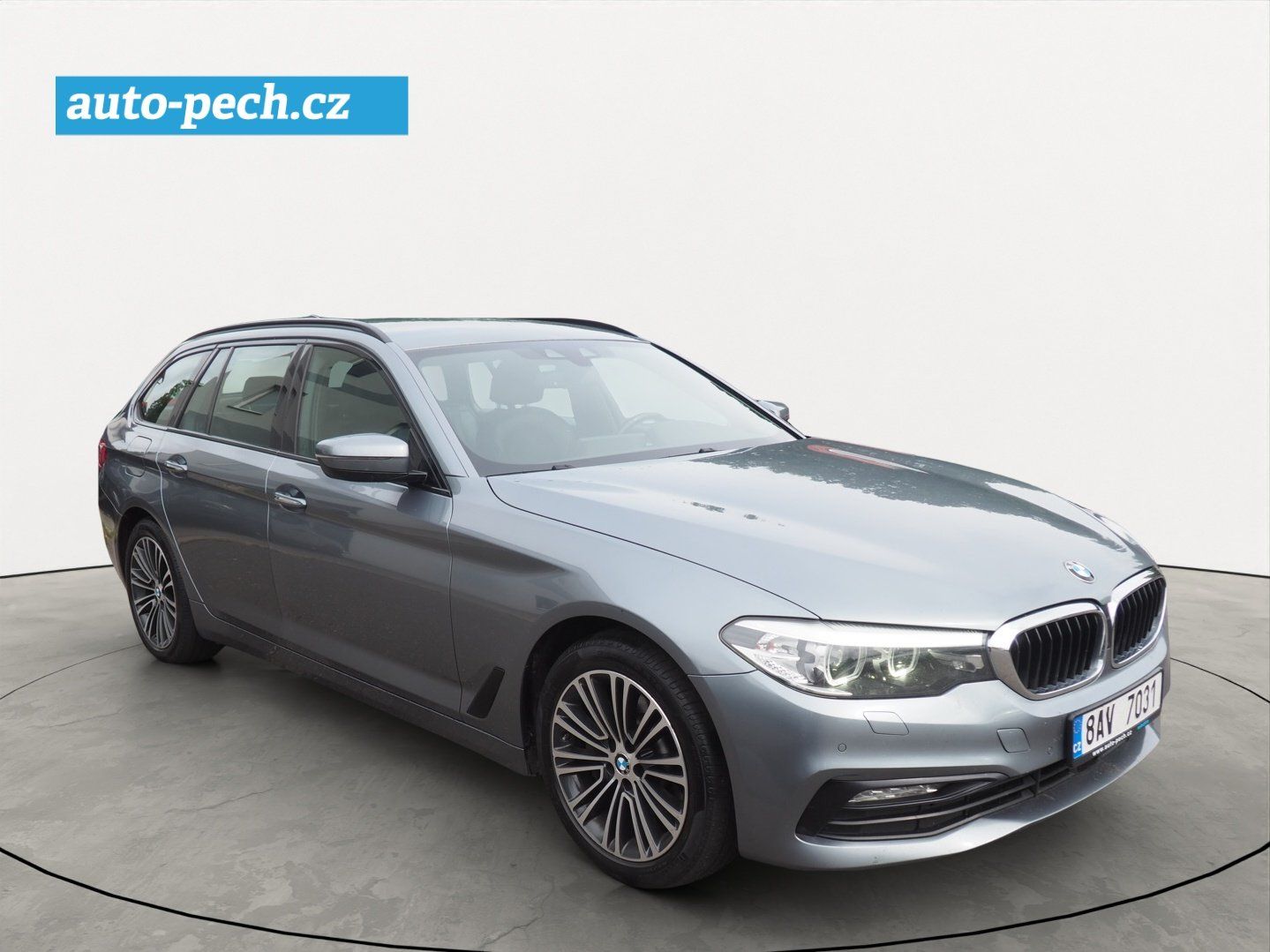 BMW Řada 5, 3.0d xDrive, 195 kW - fotka 5