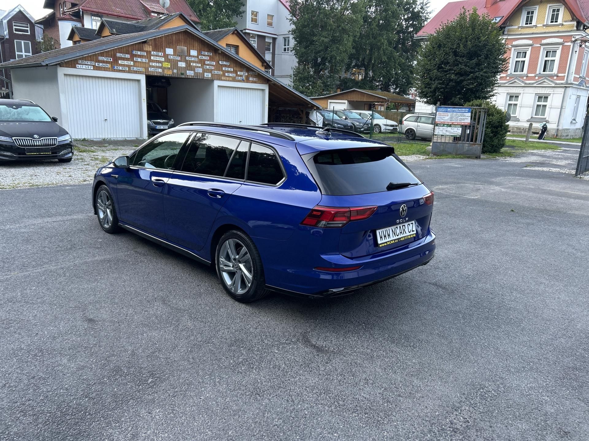 Volkswagen Golf Variant, R-LINE 2,0TDi,110kw,DSG,17ALU - fotka 5