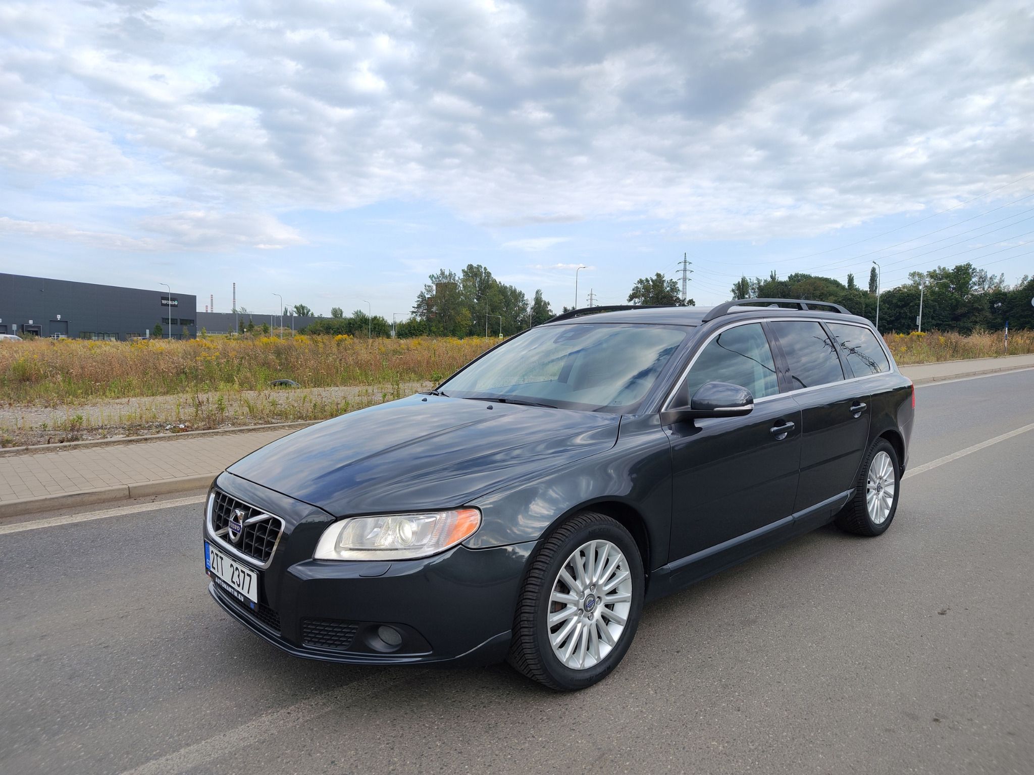 Volvo V70 - fotka 2