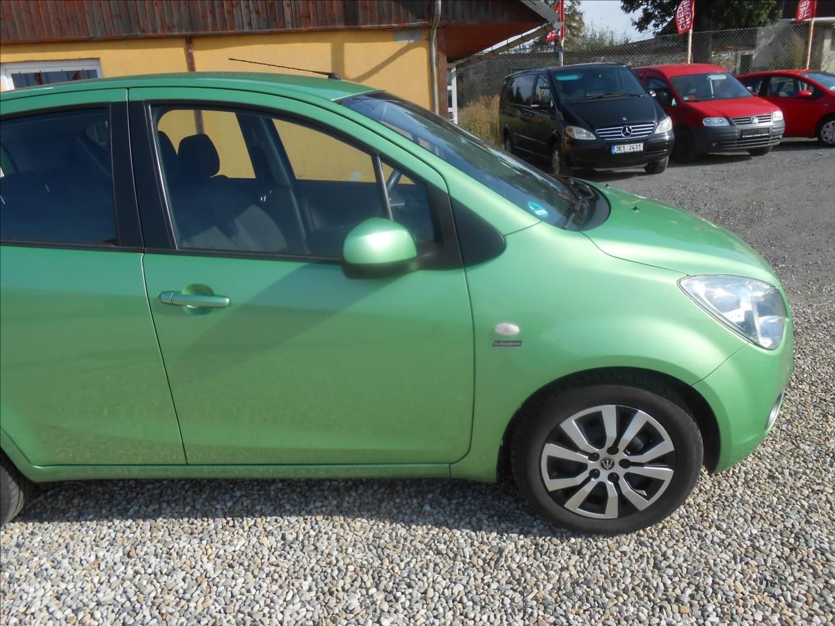 Opel Agila, 1,2 63Kw Klima - fotka 4