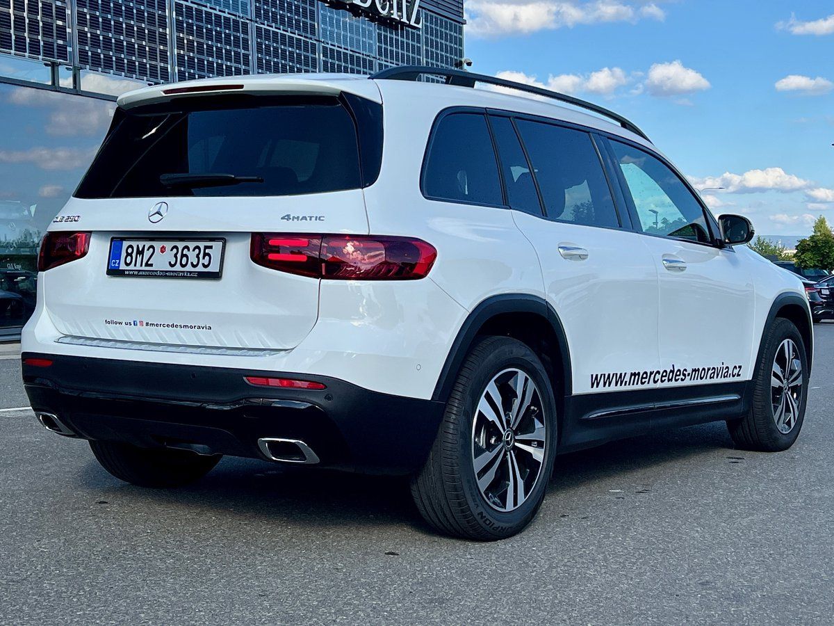 Mercedes-Benz GLB, 250 4MATIC Progressive - fotka 3