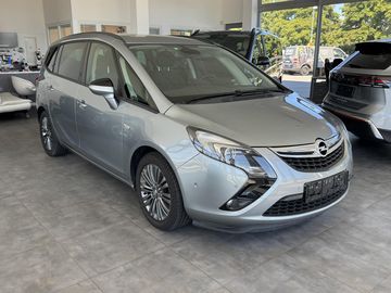 1,4T Tourer Navi 7.Míst Kamera