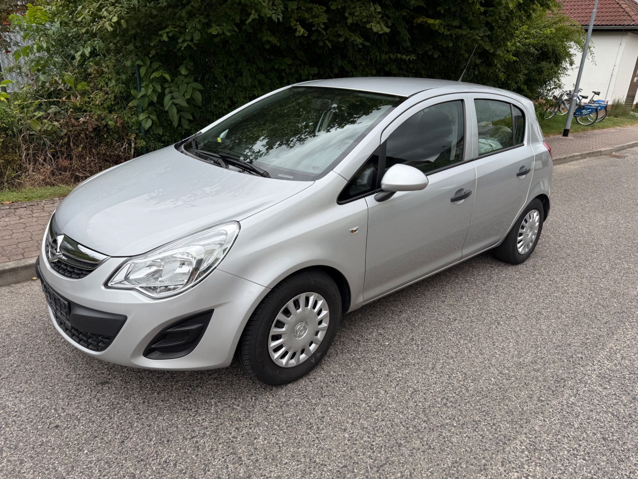 Opel Corsa, 1,2i Nová STK klima zimáky - fotka 2
