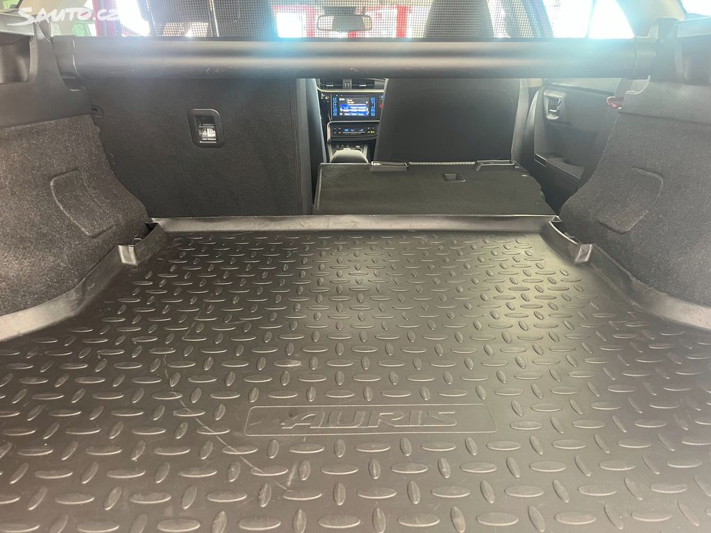 Toyota Auris, fotka 28