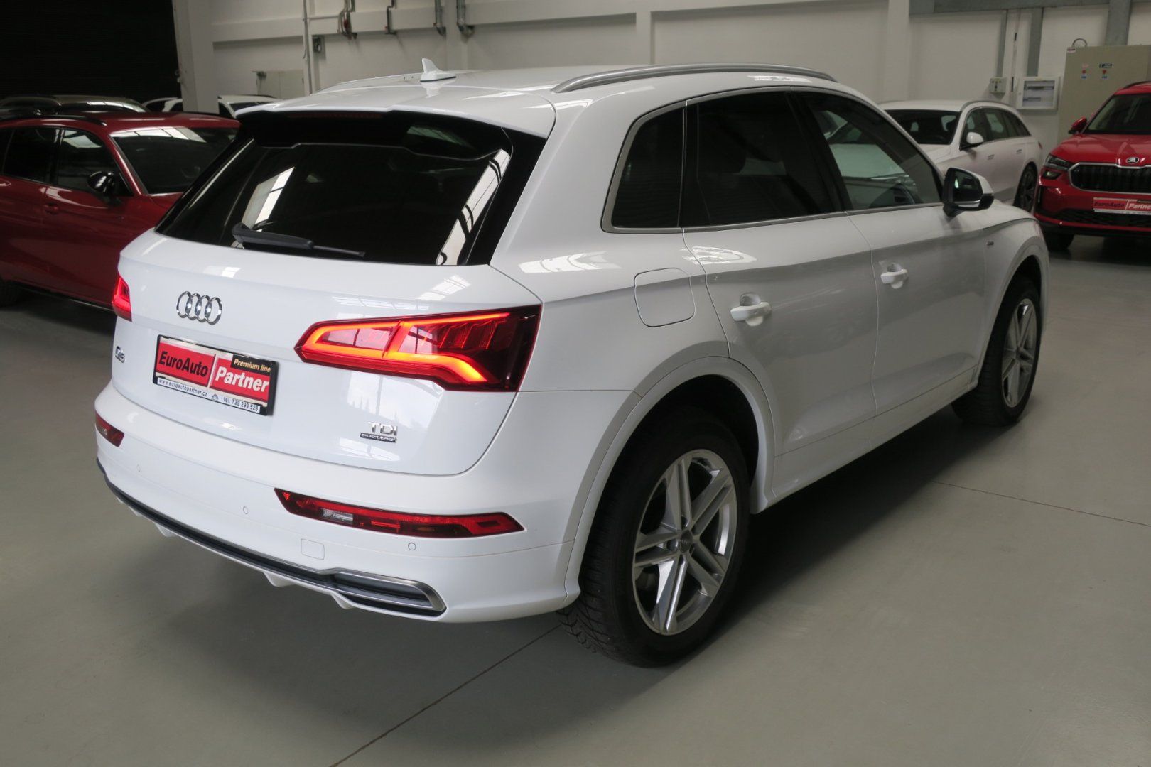 Audi Q5, 3,0 TDI 210 KW Quattro  S-line - fotka 4