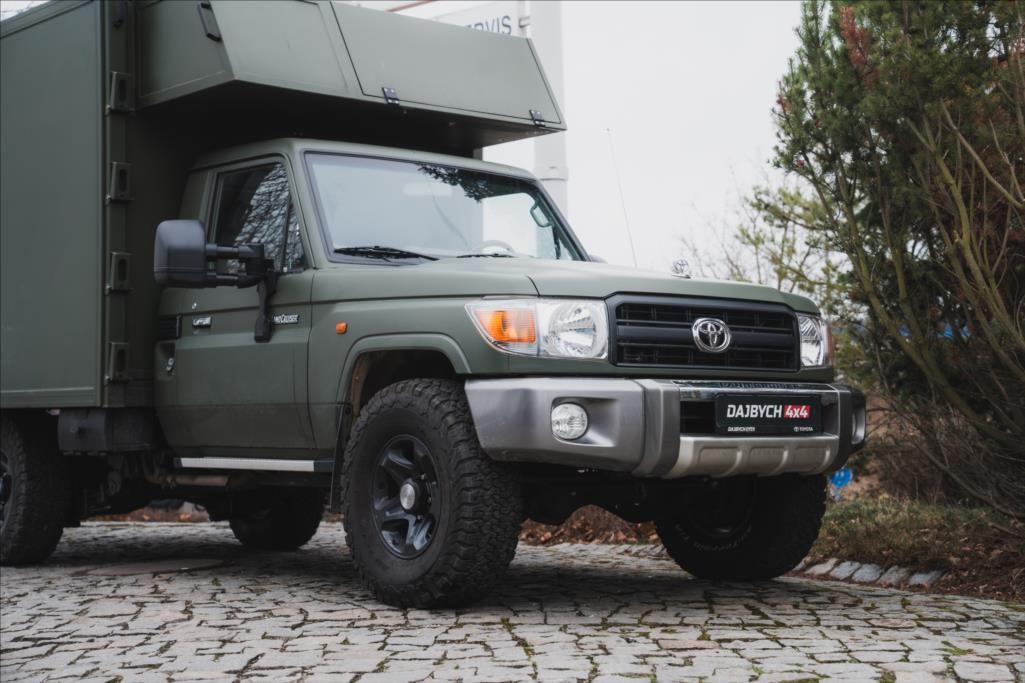 Toyota Land Cruiser, 4,0 - nástavba -  long  GRJ79L - fotka 2