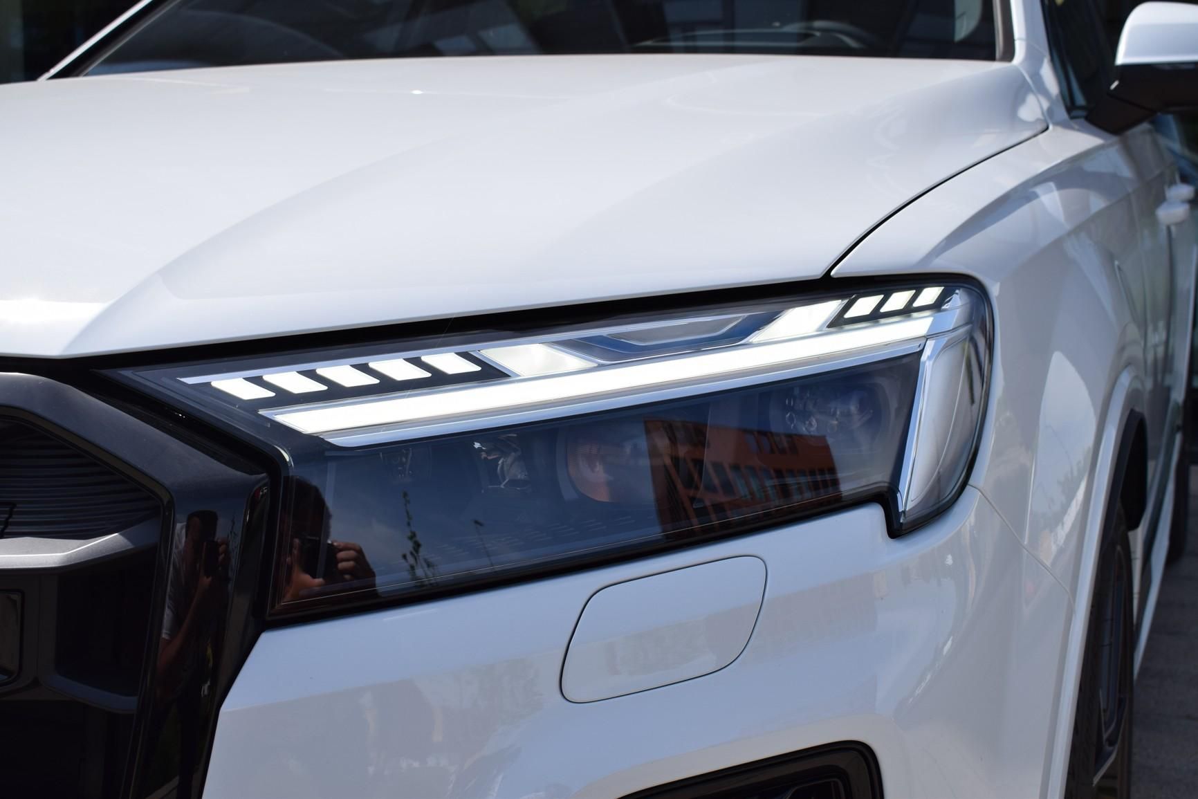 Audi Q7, 2xS-Line/22"/Soft/keyLess/Tažn - fotka 6