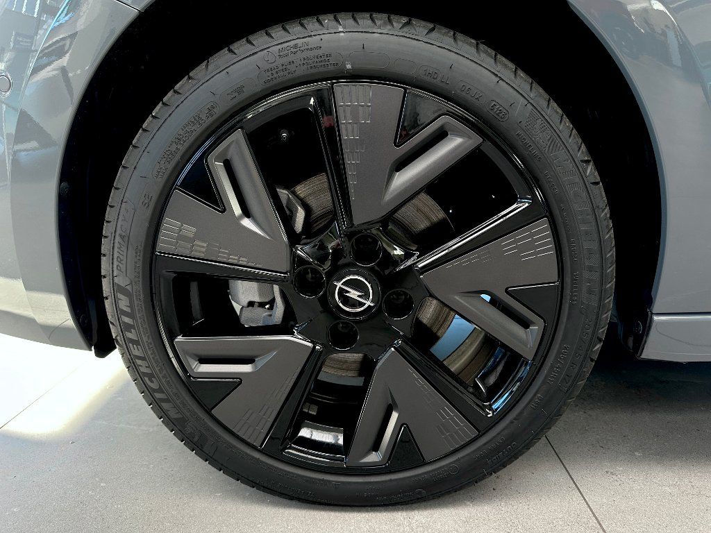 Opel Corsa, GS ELECTRO 115kW/156k + ZP - fotka 5