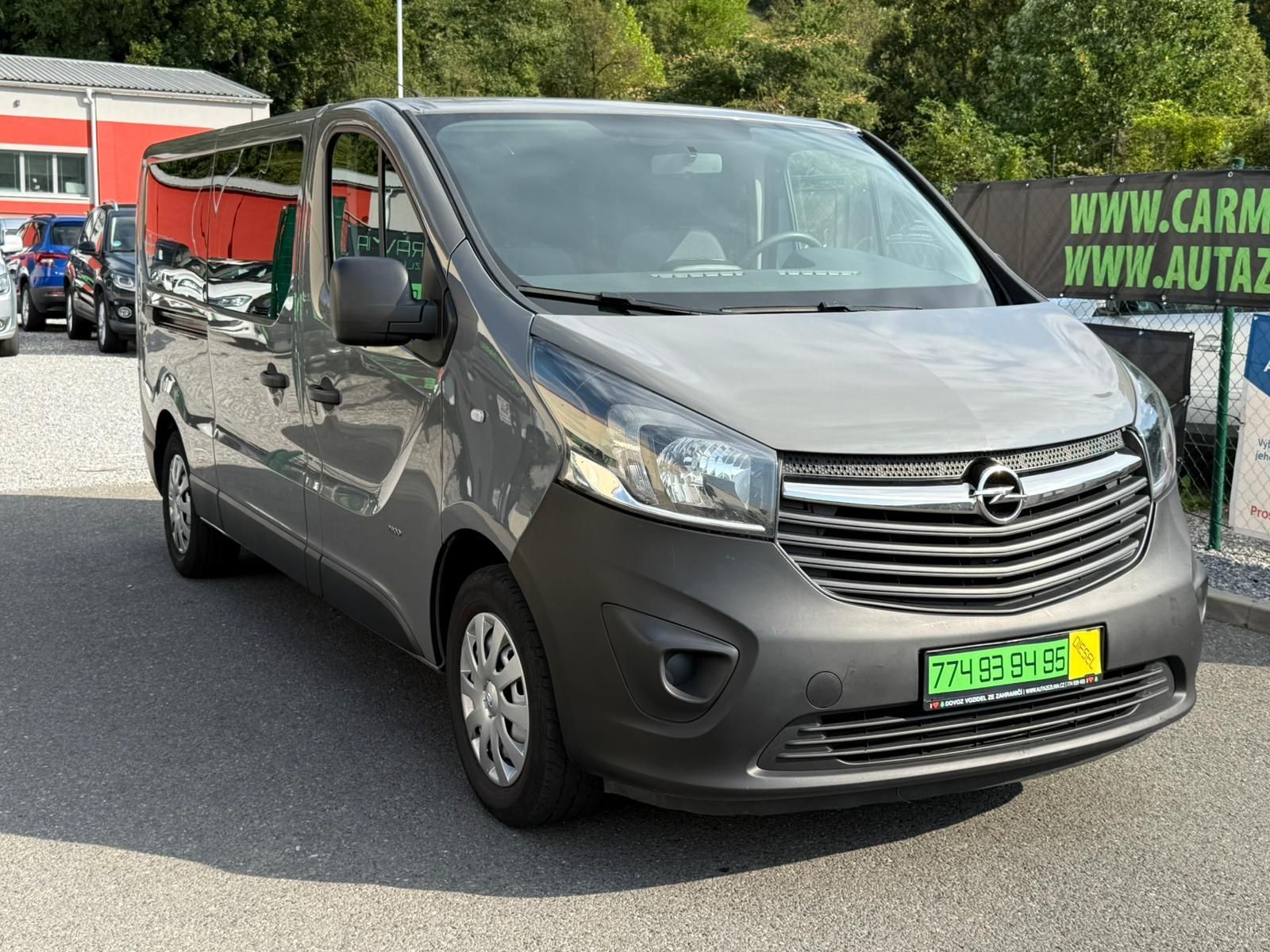 Opel Vivaro, 1,6 CDTI BITURBO - 9 míst - fotka 3