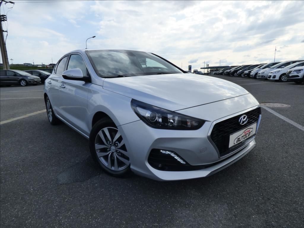 Hyundai i30, 1,6 CRDi,100kW,koupeno ČR,Klim