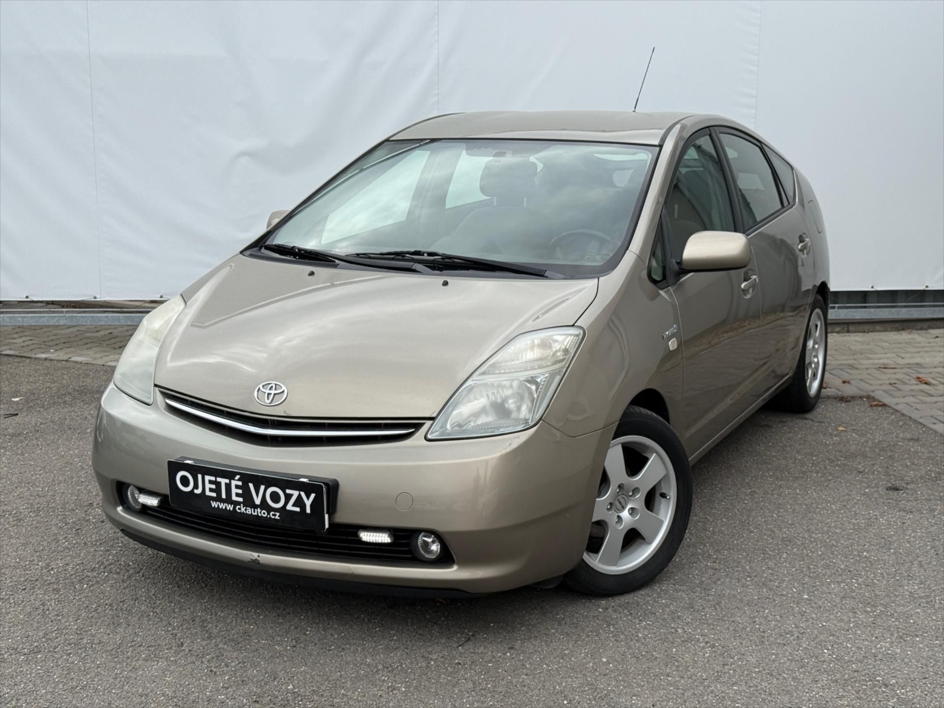 Toyota Prius, 1,5 ÚPRAVA ZTP-RUČNÍ OVLÁDÁNÍ