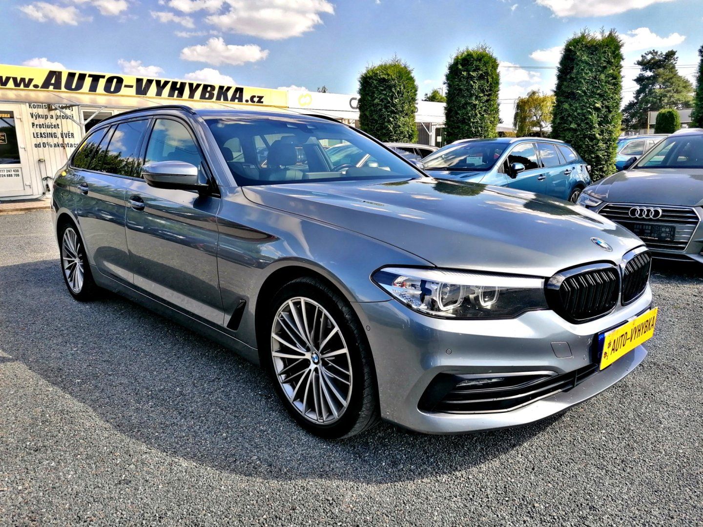BMW Řada 5, 530D Sport Line - fotka 3