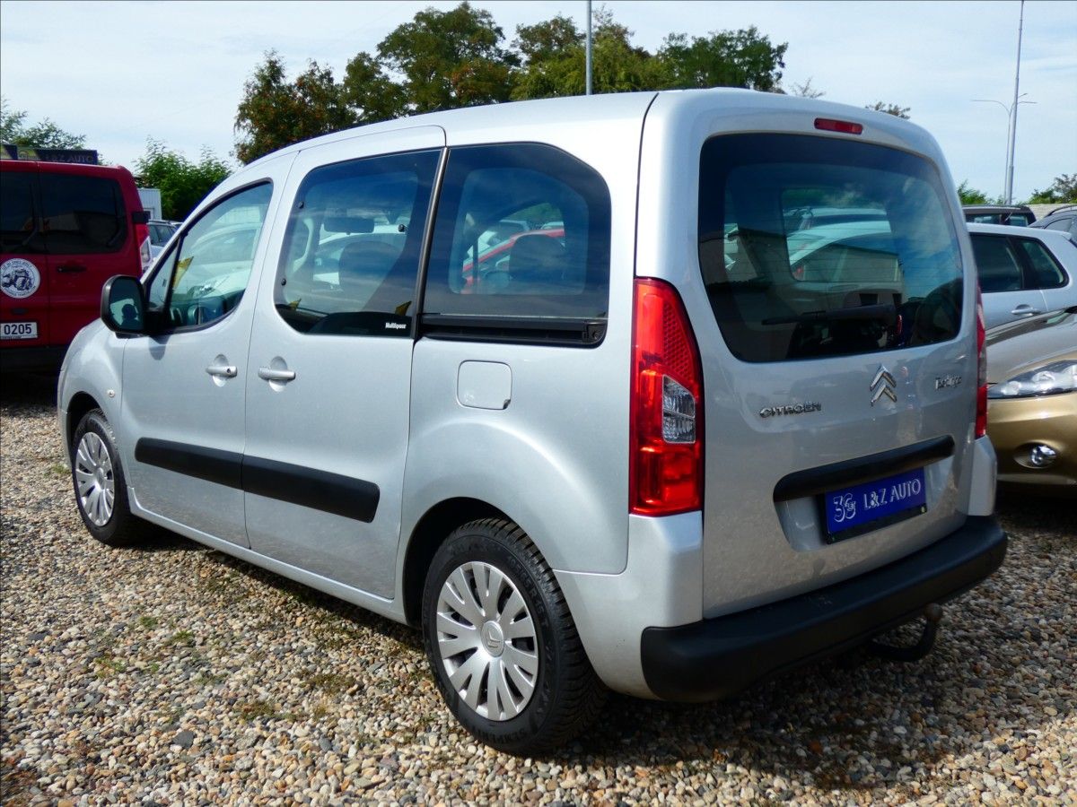 Citroën Berlingo, 1,6 i MULTISPACE - fotka 4