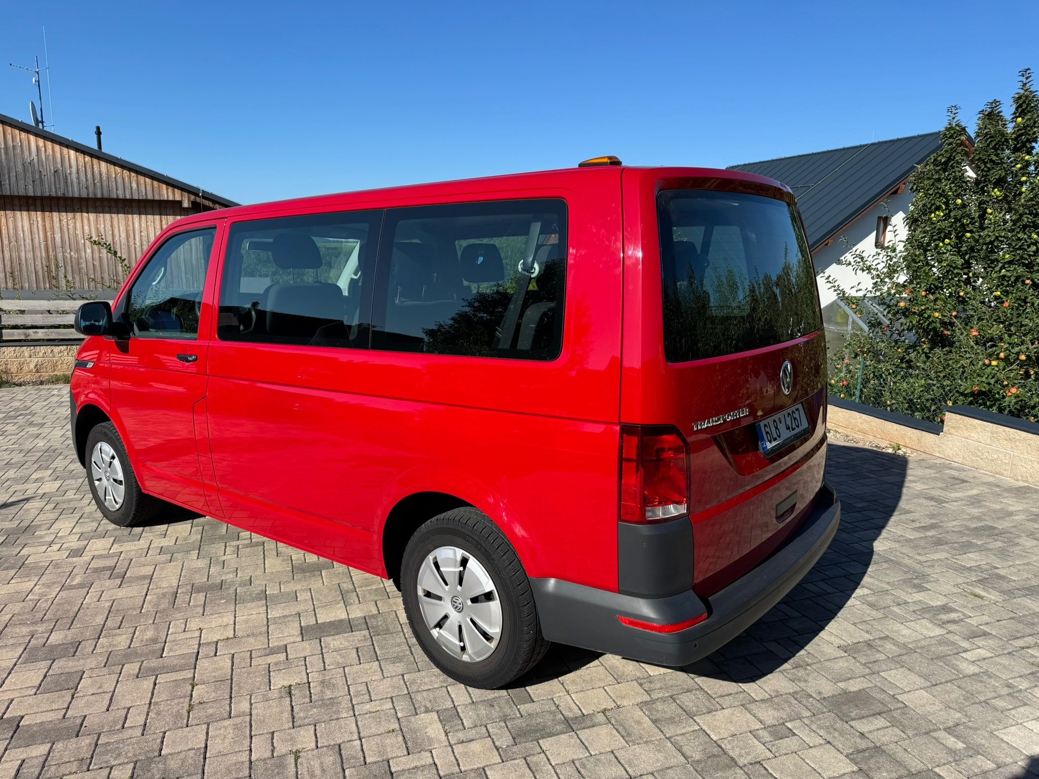 Volkswagen Transporter, 2,0 TDi 81kW 9-míst DPH - fotka 3