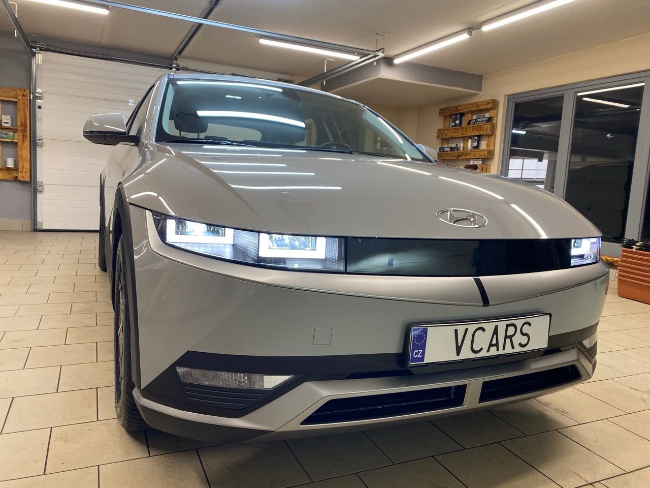 Hyundai Ioniq 5, 4x4 / 72kWh / SOH100% / LED - fotka 3