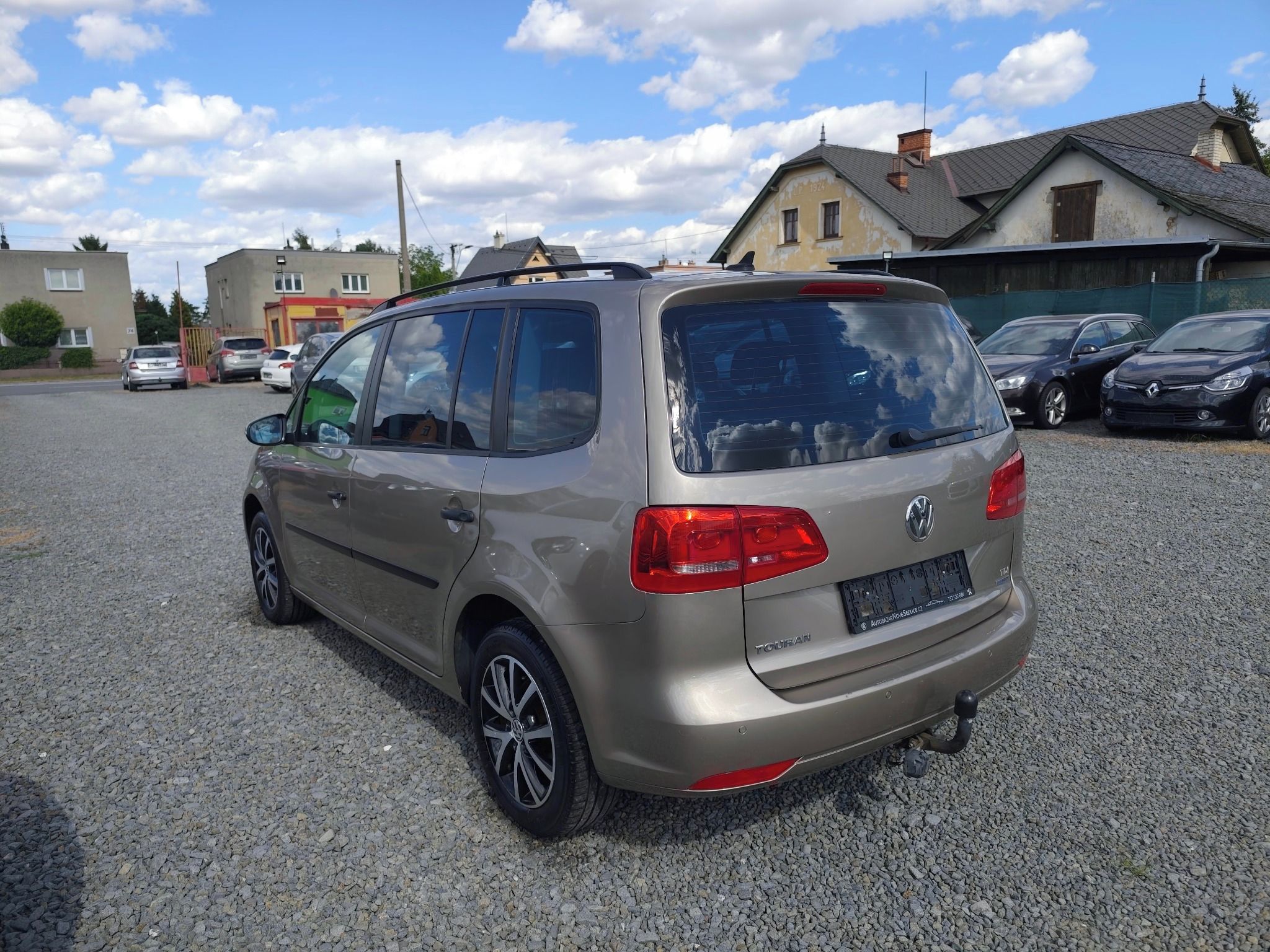 Volkswagen Touran, 1.6 TDI 7 Míst, Panorama - fotka 4
