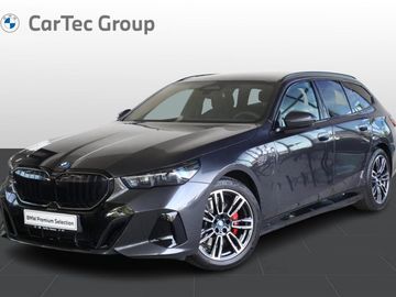 530e xDrive Touring