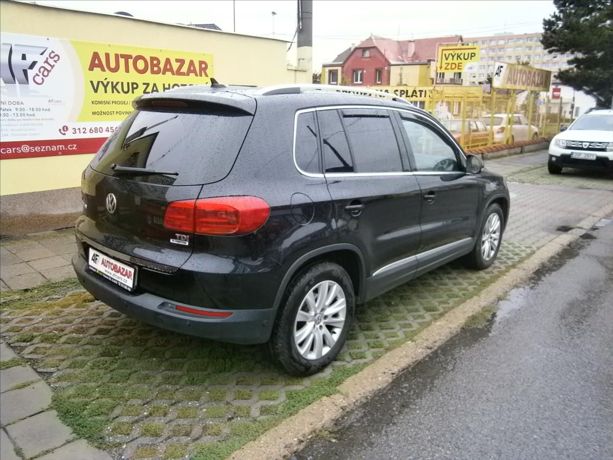 Volkswagen Tiguan, 2,0 TDI  SPORT - fotka 5