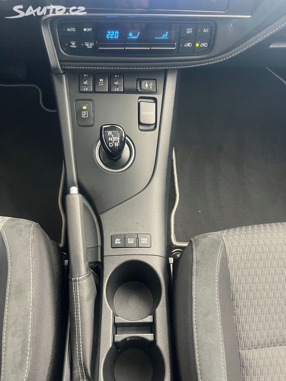 Toyota Auris, fotka 22