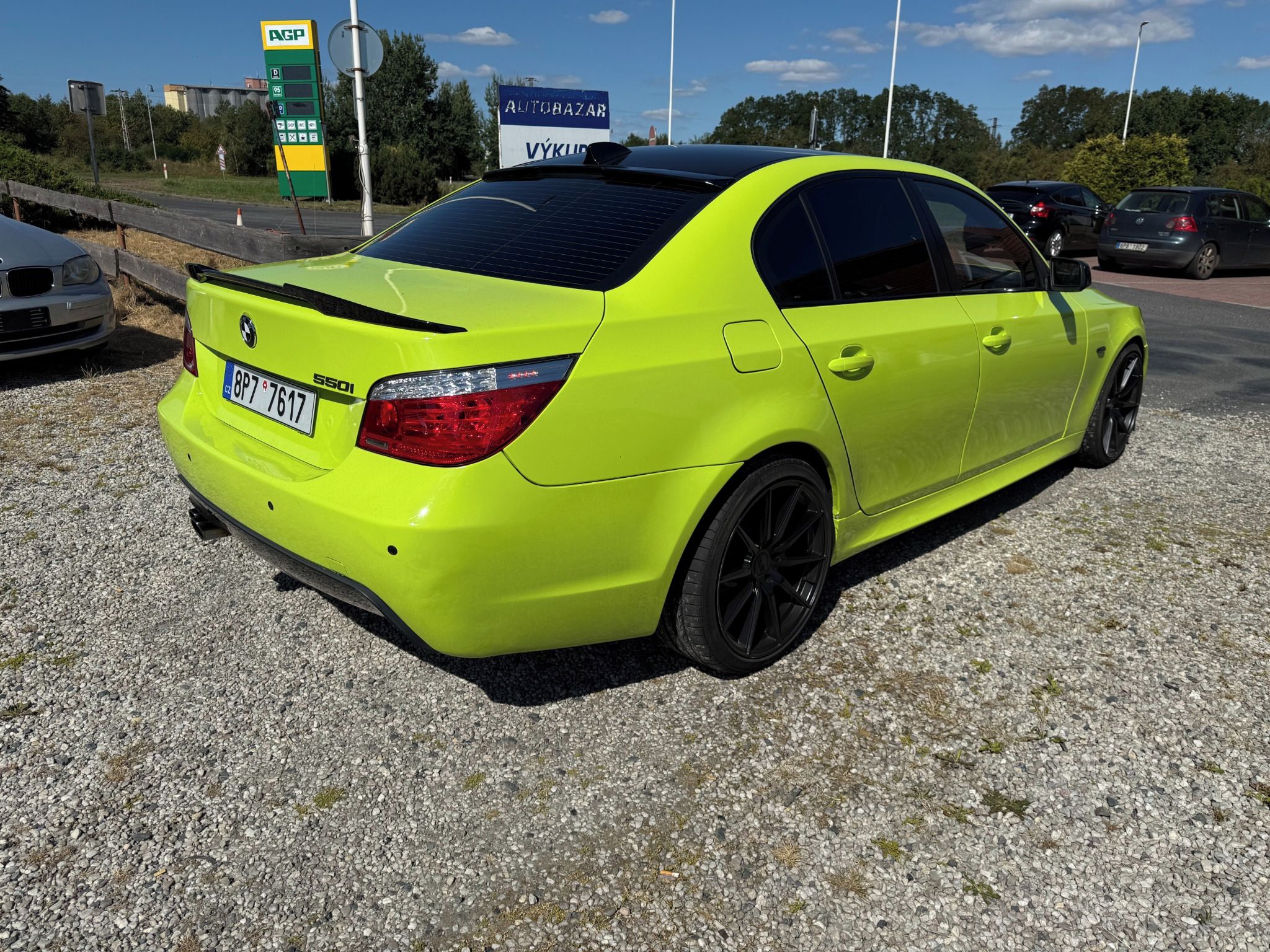 BMW Řada 5, 550i 270 KW Velmi pěkné - fotka 4