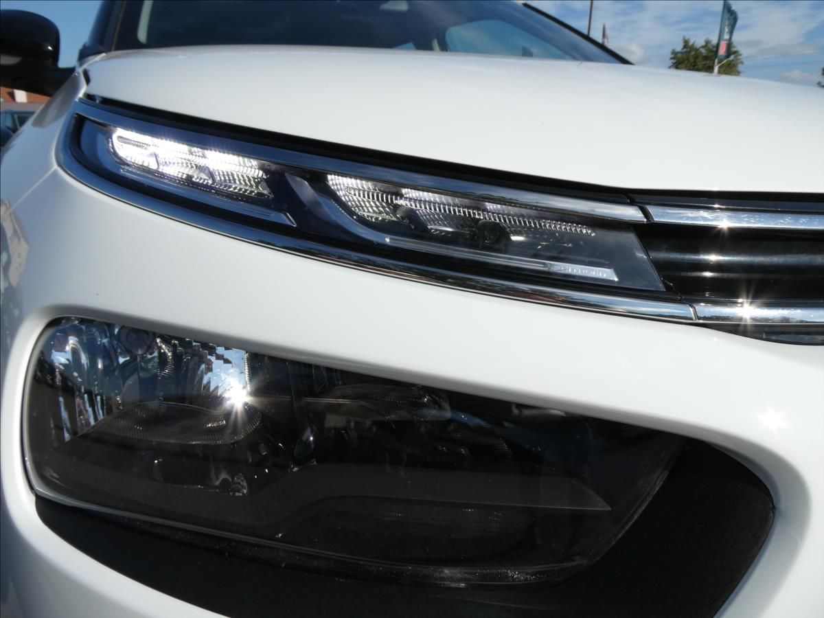 Citroën C4 Cactus, 1,5 HDi 75kW, koupeno v ČR - fotka 5