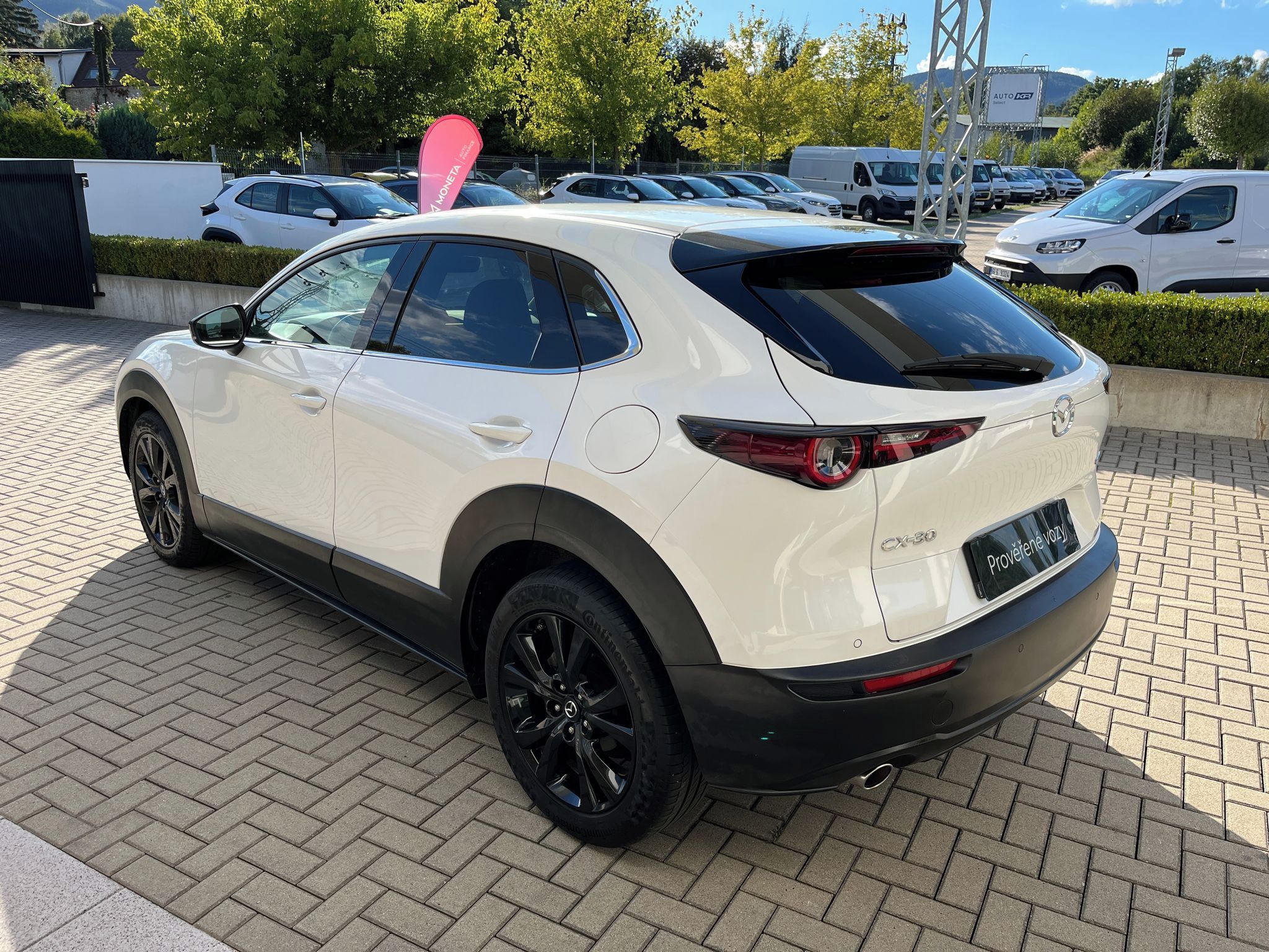 Mazda CX-30, 2.0 e-Skyactiv G122 6MT HOMURA - fotka 4
