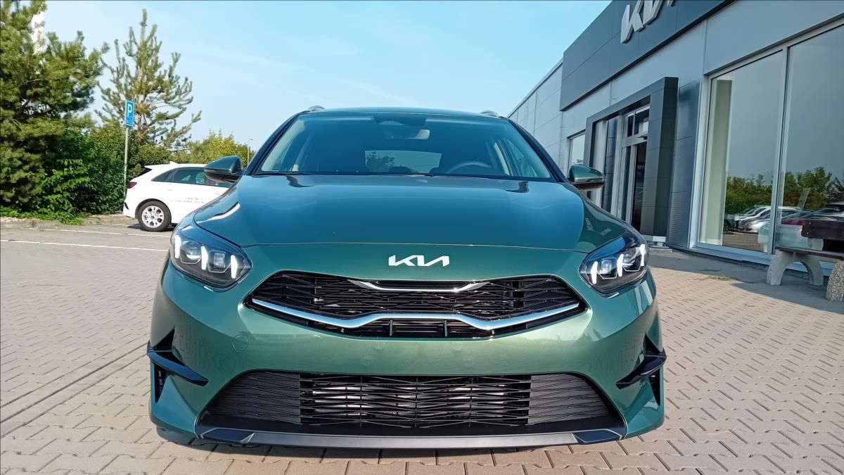 Kia Cee´d, 1,5 SW T-GDi TOP - fotka 2