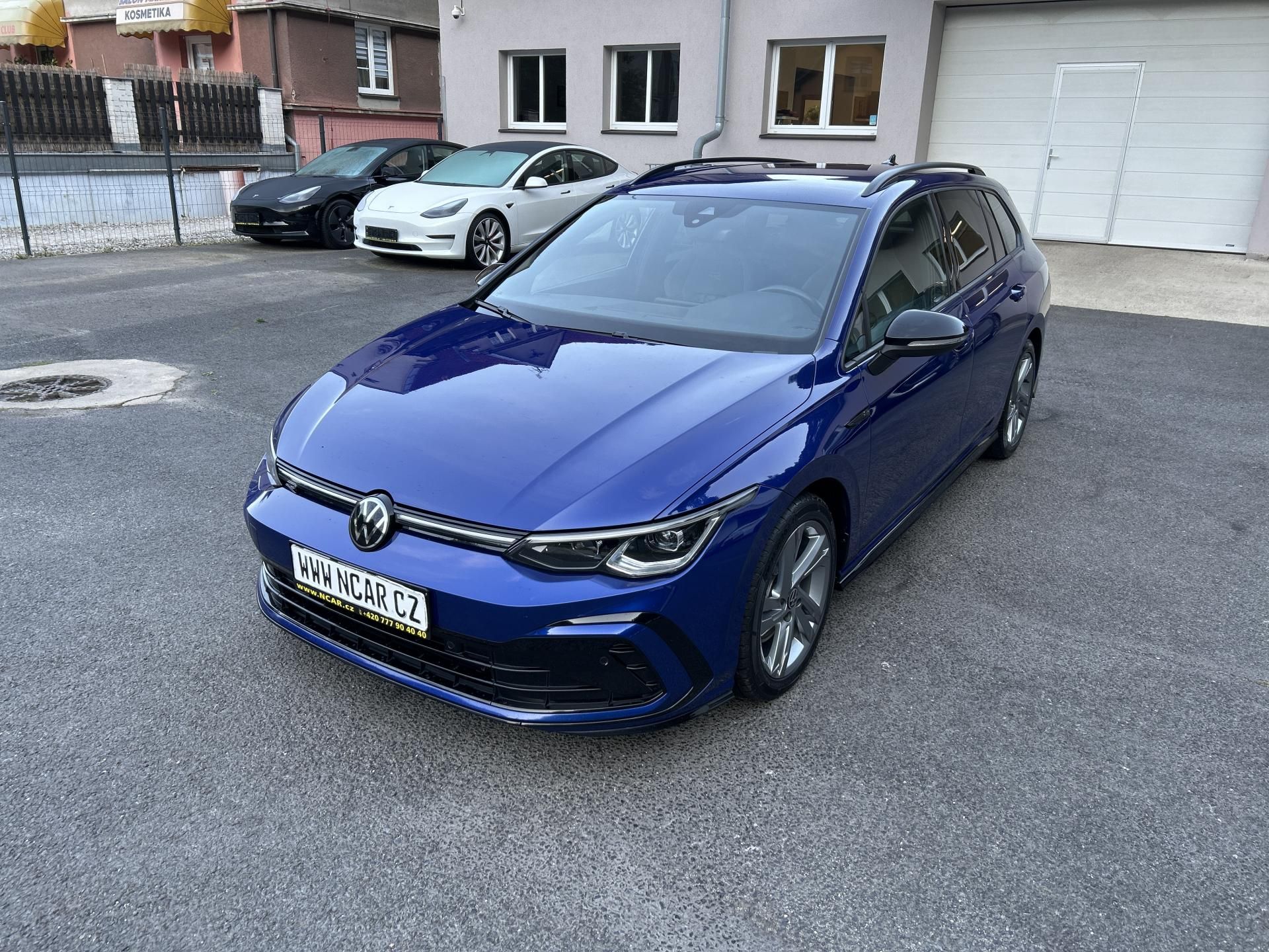 Volkswagen Golf Variant, R-LINE 2,0TDi,110kw,DSG,17ALU