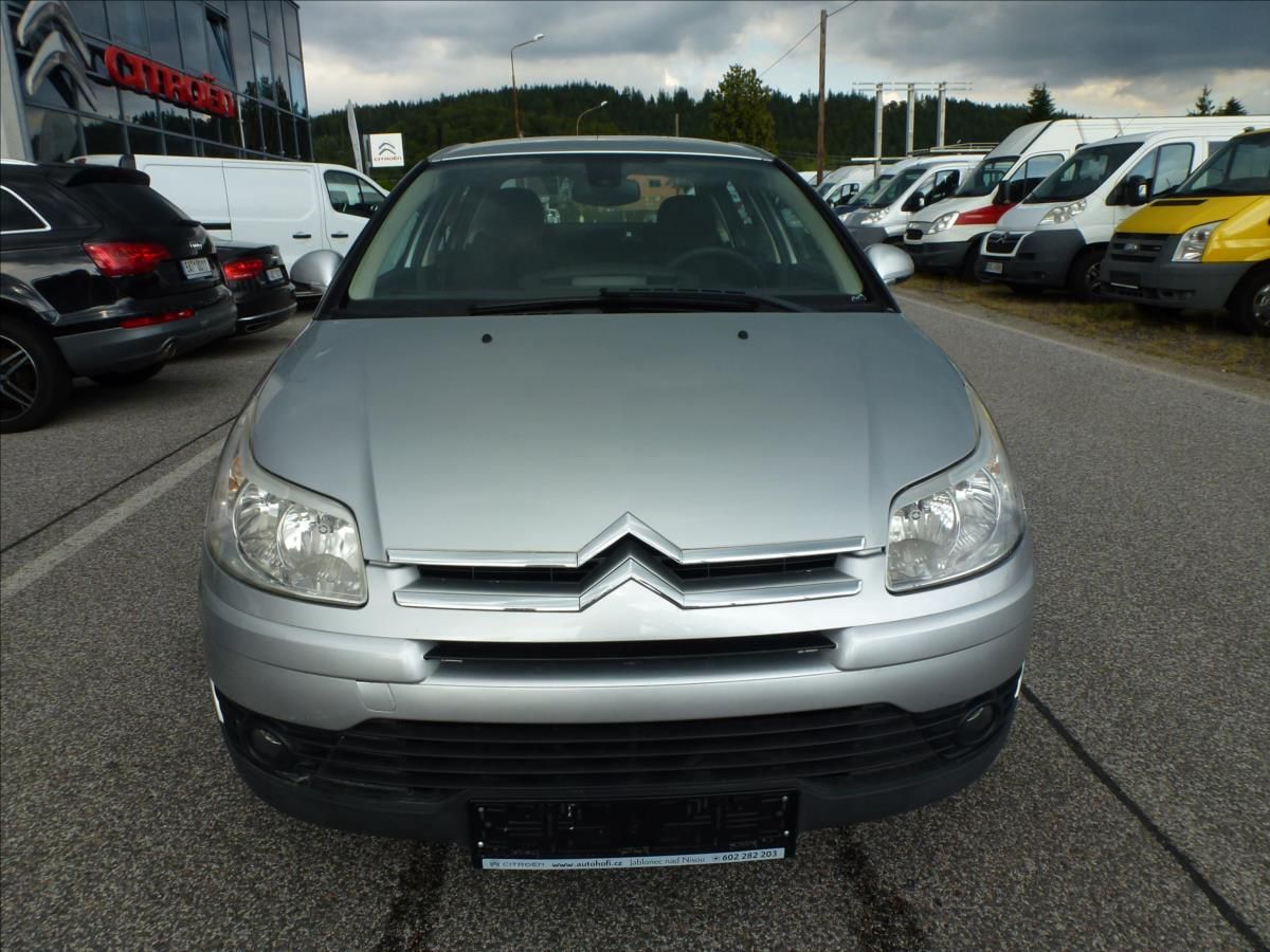 Citroën C4, 1,6 i 16V 110 k Exclusive - fotka 4
