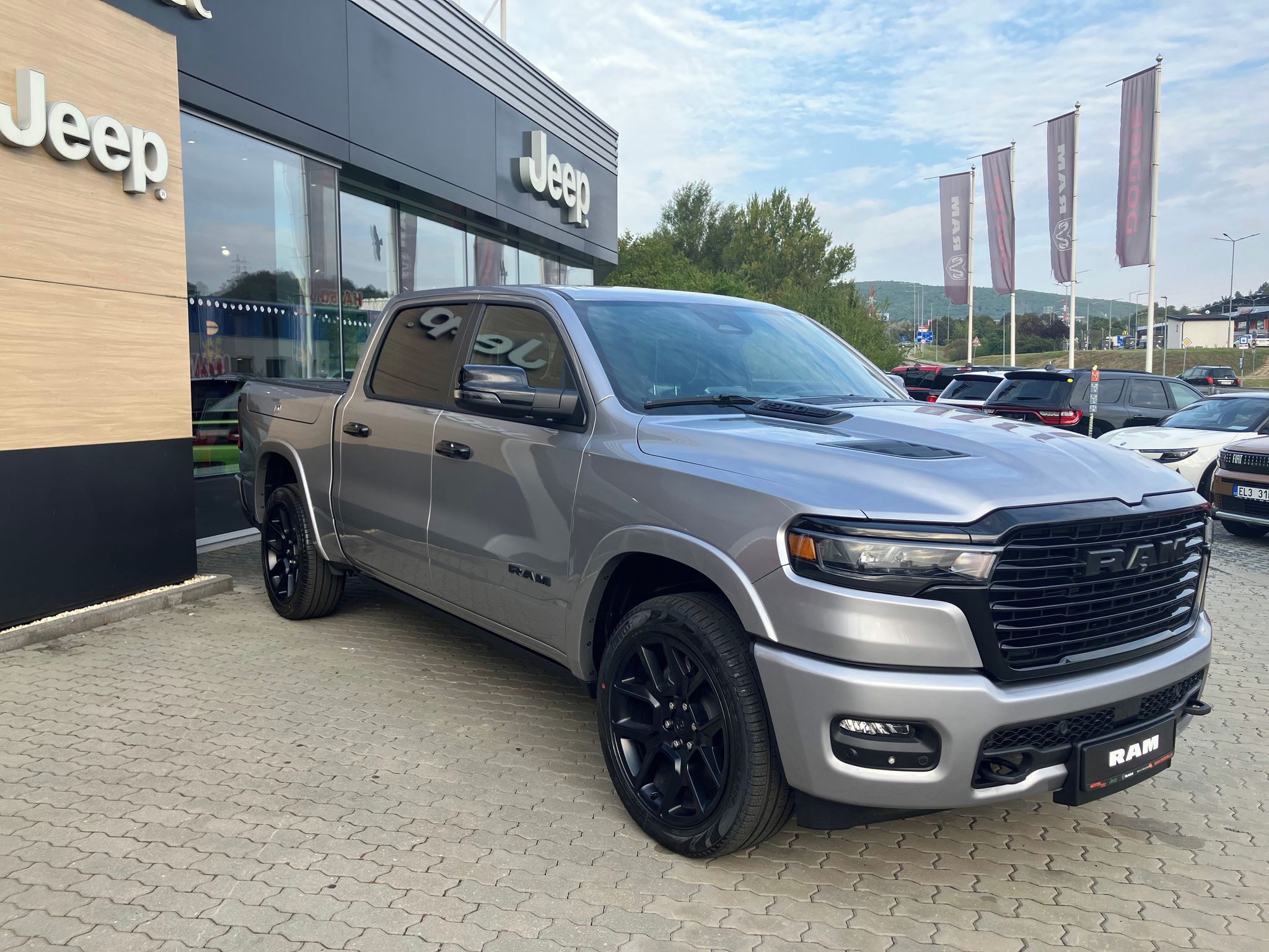 Dodge Ram, 3.0 I6 426k LARAMIE PREMIUM RA